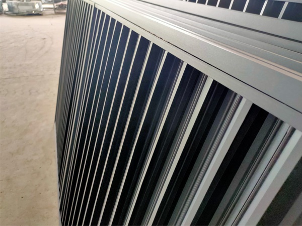 小區(qū)鋁合金百葉窗 小區(qū)鋁合金百葉窗