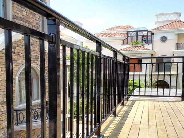 天臺(tái)陽(yáng)臺(tái)護(hù)欄 天臺(tái)陽(yáng)臺(tái)護(hù)欄