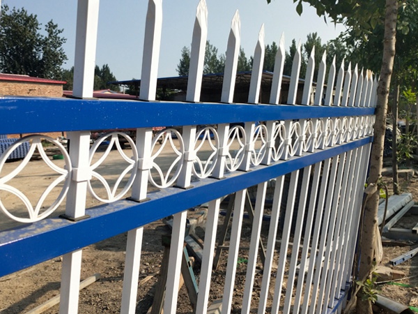 鋅鋼圍墻護(hù)欄3