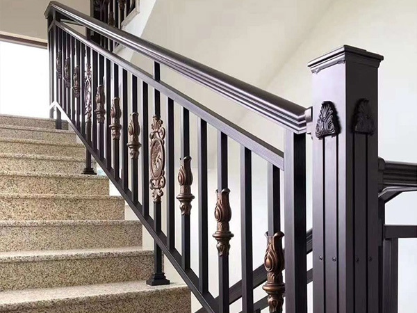 鋁合金樓梯護(hù)欄