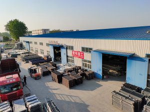 金用護(hù)欄期待著中國的經(jīng)濟(jì)復(fù)蘇，為護(hù)欄行業(yè)加油助力！