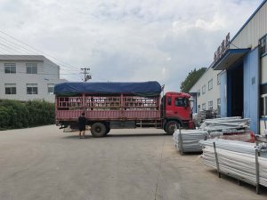 金用護(hù)欄2020年8月8日鋅鋼陽臺護(hù)欄裝車發(fā)貨！