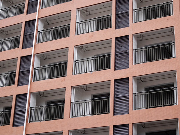 鋅鋼護(hù)欄與鋁合金護(hù)欄相比有哪些優(yōu)勢(shì)？看過(guò)這里你就知道了！