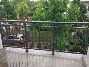 陽(yáng)臺(tái)護(hù)欄哪里可以定制？