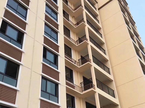 最受歡迎防雨百葉窗款式，非這2款莫屬！