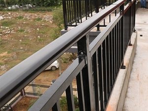 鋅鋼護(hù)欄都有哪些優(yōu)勢(shì)？