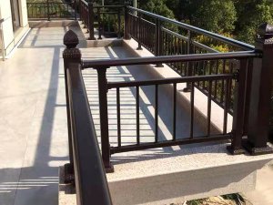 鋅鋼護(hù)欄特點(diǎn)