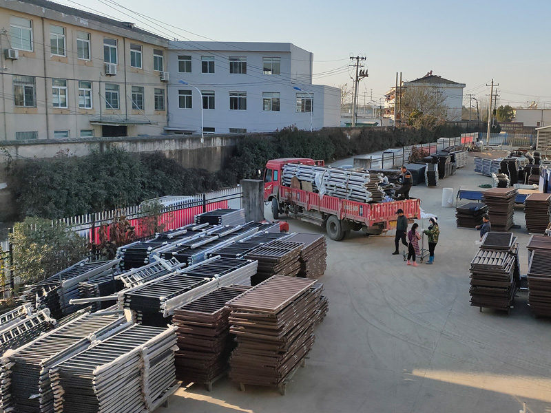金用護(hù)欄2020年12月15日鋅鋼陽(yáng)臺(tái)護(hù)欄發(fā)貨！
