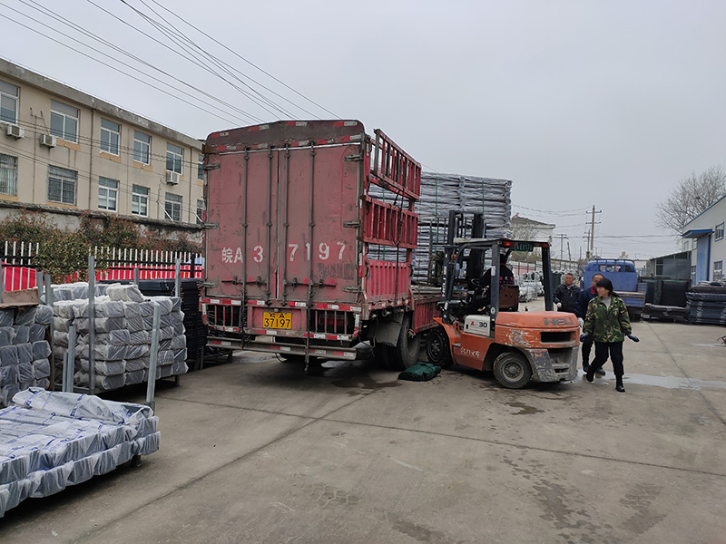 金用護(hù)欄2021年3月9日鋅鋼陽臺護(hù)欄發(fā)貨！