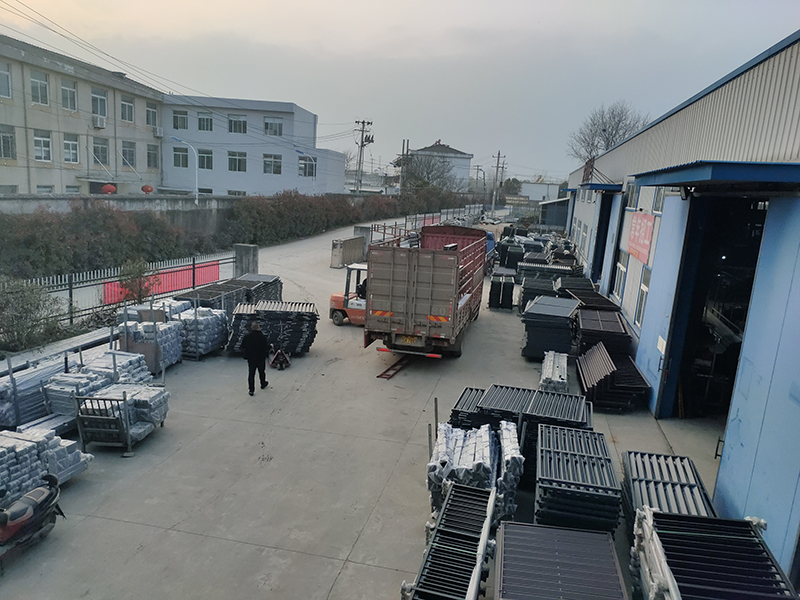 金用護(hù)欄2021年3月13日百葉窗發(fā)貨！