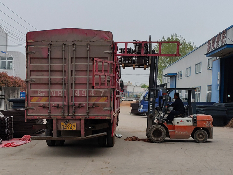 金用護欄2021年4月7日鋅鋼空調欄桿發(fā)貨！