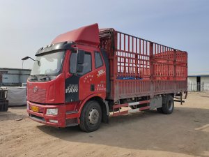 金用護(hù)欄2021年4月17日鋅鋼百葉窗發(fā)貨！