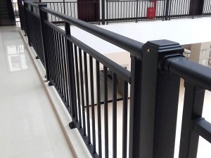 快速辨別鋅鋼護欄質量好壞的兩個方法