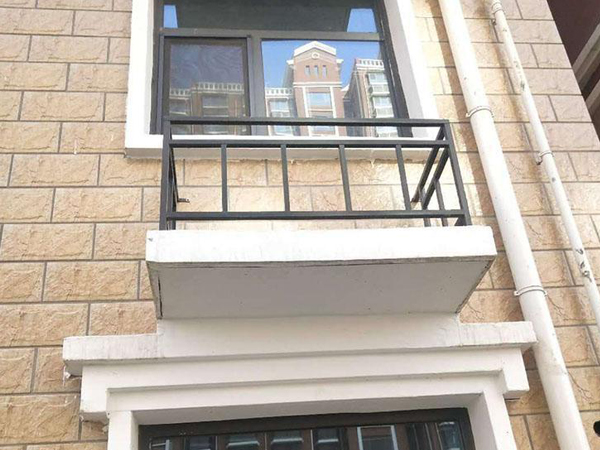 空調(diào)護欄使用壽命