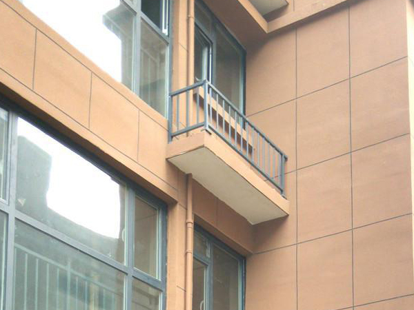 空調(diào)護欄有必要安裝嗎？