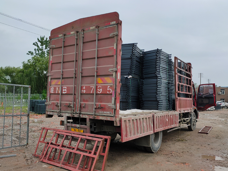 金用護(hù)欄2021年6月18日鋅鋼護(hù)窗欄桿發(fā)貨！