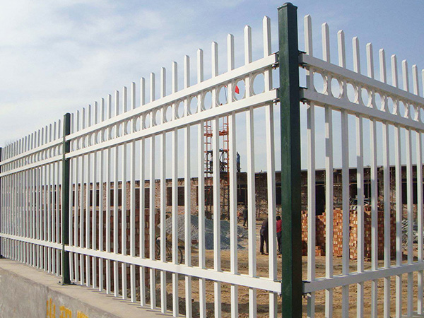 圍墻護(hù)欄采購注意事項 圍墻護(hù)欄采購注意事項