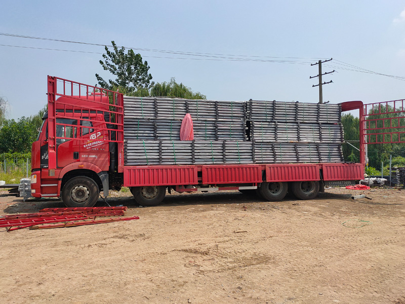 金用護欄2021年8月21日鋅鋼連廊欄桿發(fā)貨！