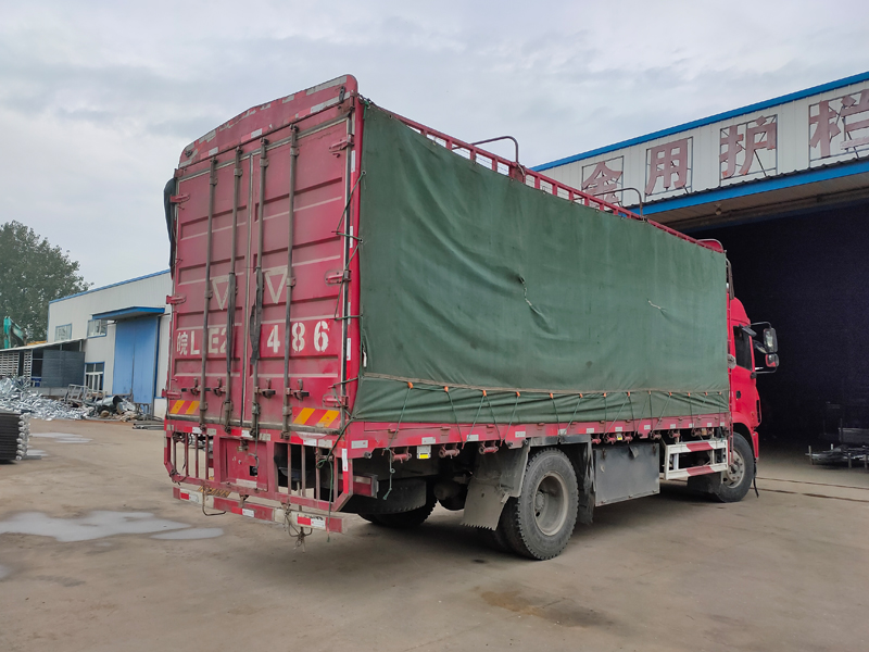 金用護(hù)欄2021年8月26日鋅鋼百葉窗發(fā)貨！