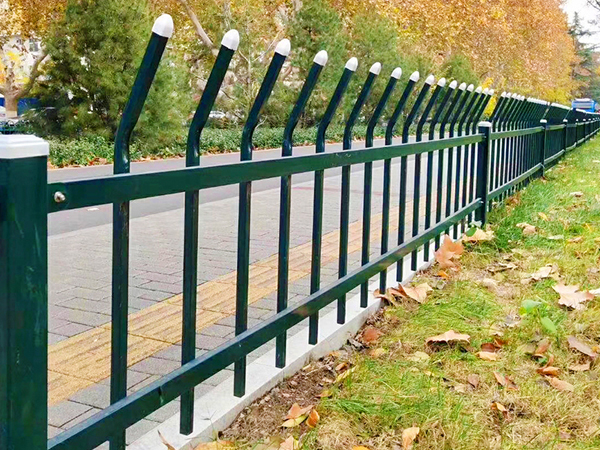 綠化護(hù)欄的種類(lèi) 綠化護(hù)欄的種類(lèi)