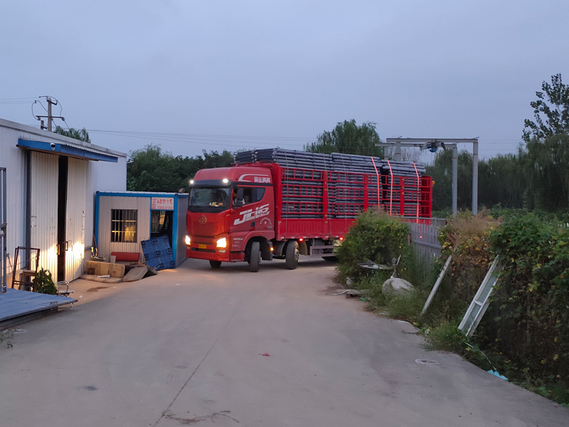 金用護(hù)欄2021年9月3日鋅鋼陽(yáng)臺(tái)護(hù)欄發(fā)貨！