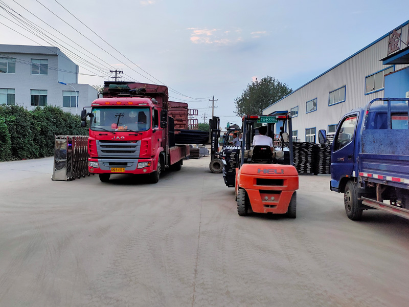 金用護欄2021年9月10日鋅鋼百葉窗發(fā)貨！