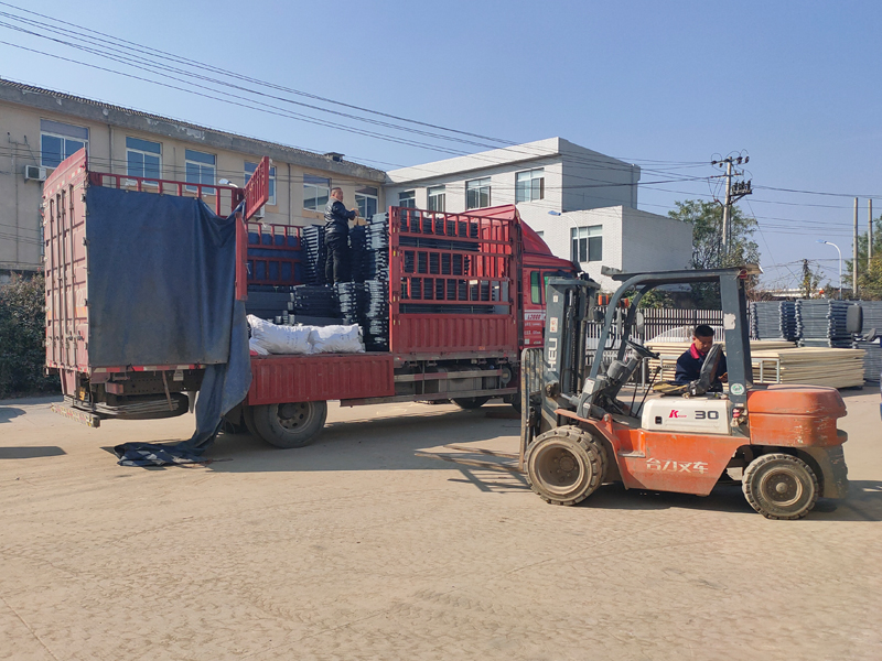 金用護(hù)欄2021年11月27日鋅鋼欄桿發(fā)貨！