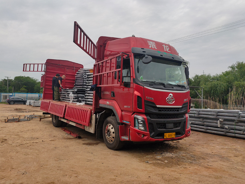 金用護(hù)欄2023年5月9日鋅鋼陽(yáng)臺(tái)欄桿裝車(chē)發(fā)貨！