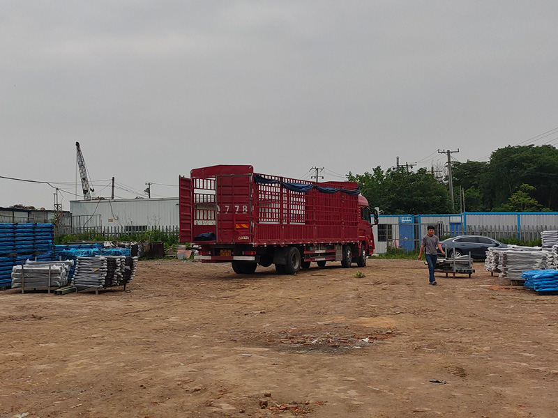 2023年5月23日鋅鋼護窗欄桿裝車發(fā)貨！