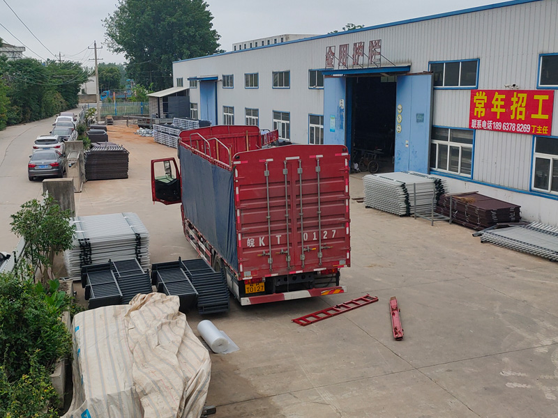 2023年5月31日鋅鋼組裝欄桿裝車發(fā)貨！