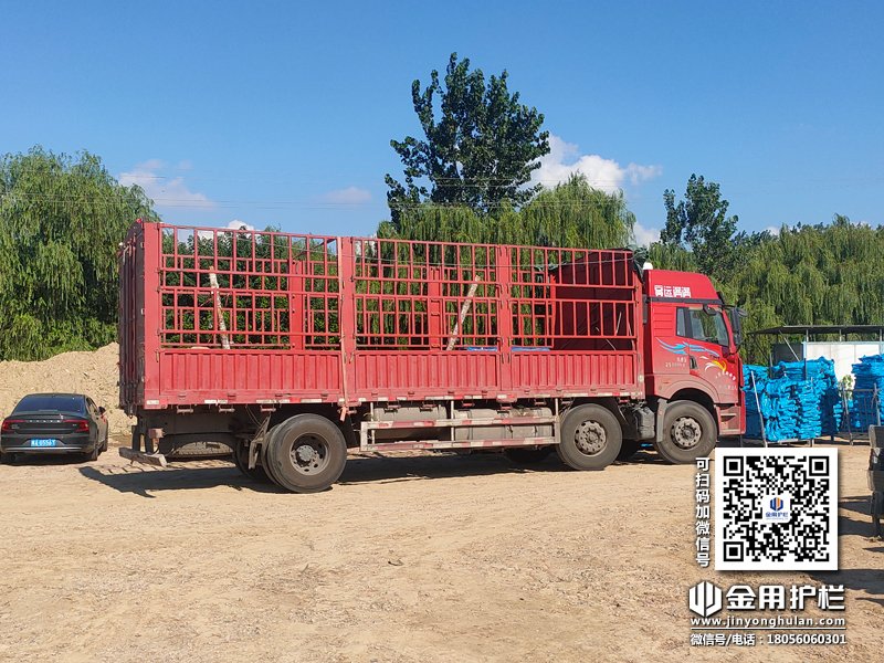 2023年8月9日鋅鋼百葉窗裝車發(fā)貨！