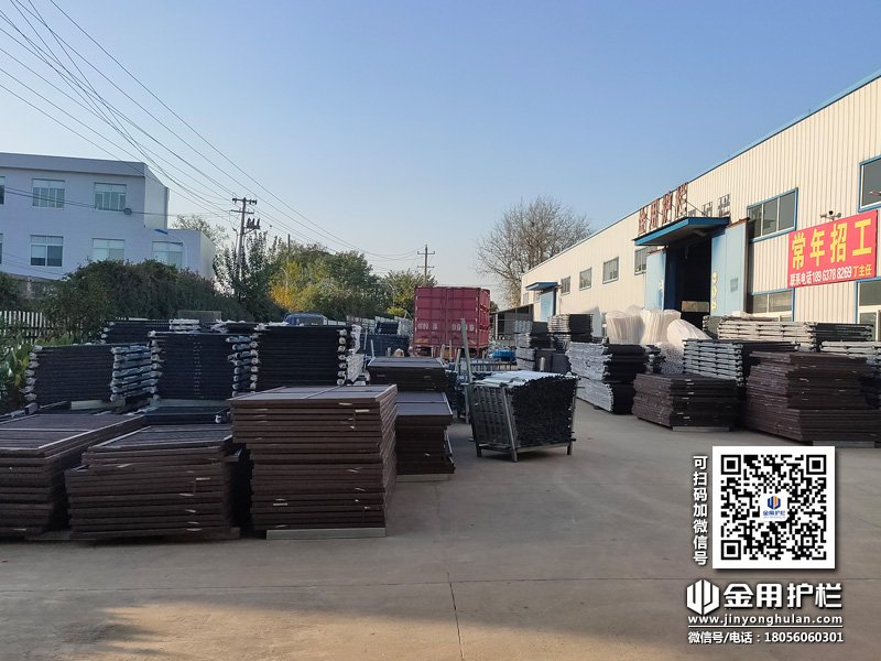 2023年11月17日鋅鋼百葉窗裝車發(fā)貨！