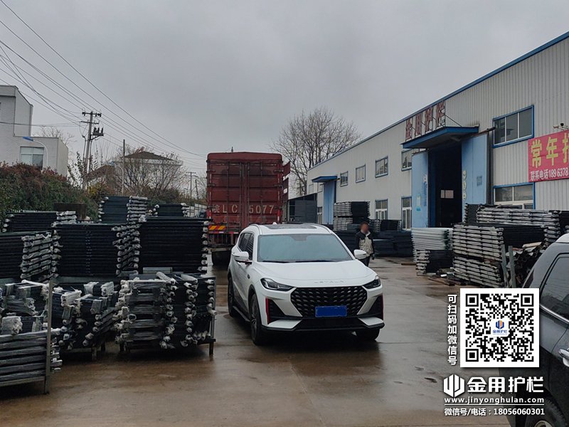 2023年12月14日鋅鋼圍墻護(hù)欄裝車(chē)發(fā)貨！