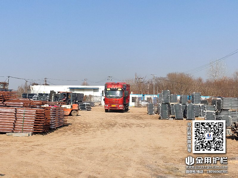 2024年1月13日鋅鋼百葉窗裝車發(fā)貨！