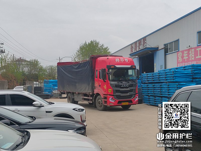 2024年4月7日鋅鋼百葉窗裝車發(fā)貨！