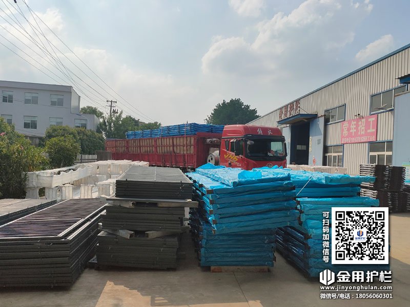 2024年5月25日鋅鋼陽臺護欄裝車發(fā)貨！