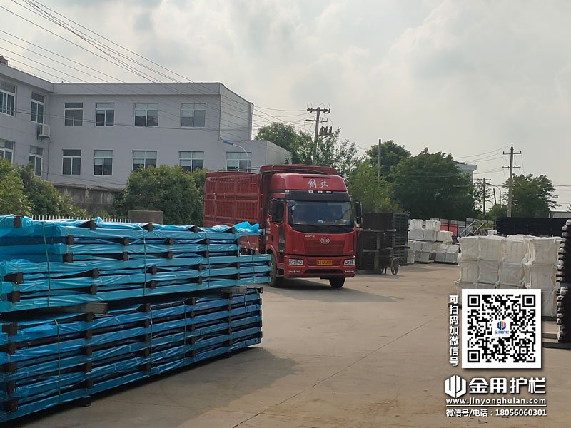 2024年5月27日鋅鋼百葉窗裝車發(fā)貨！