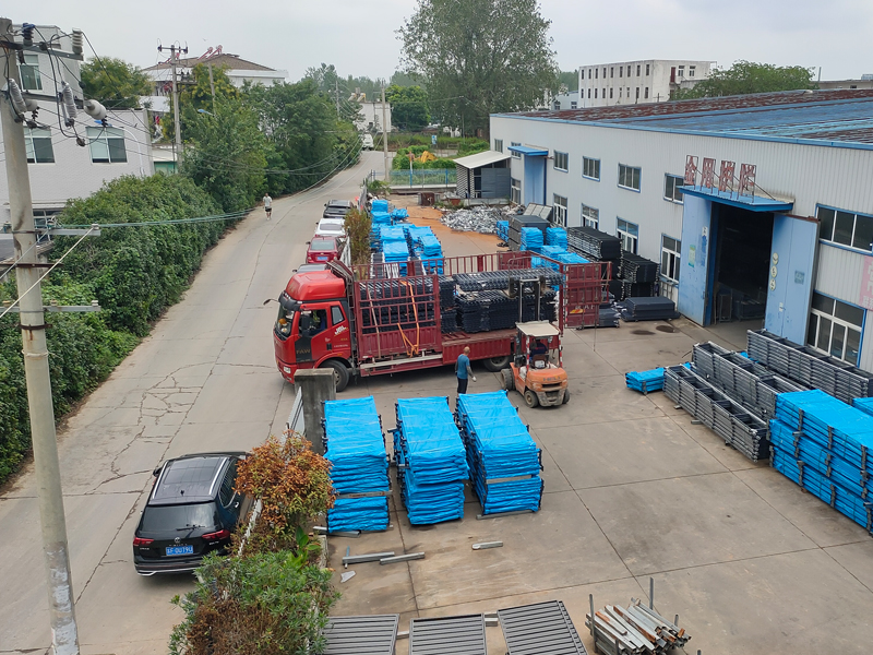 2024年8月29日鋅鋼圍墻護欄裝車發(fā)貨！