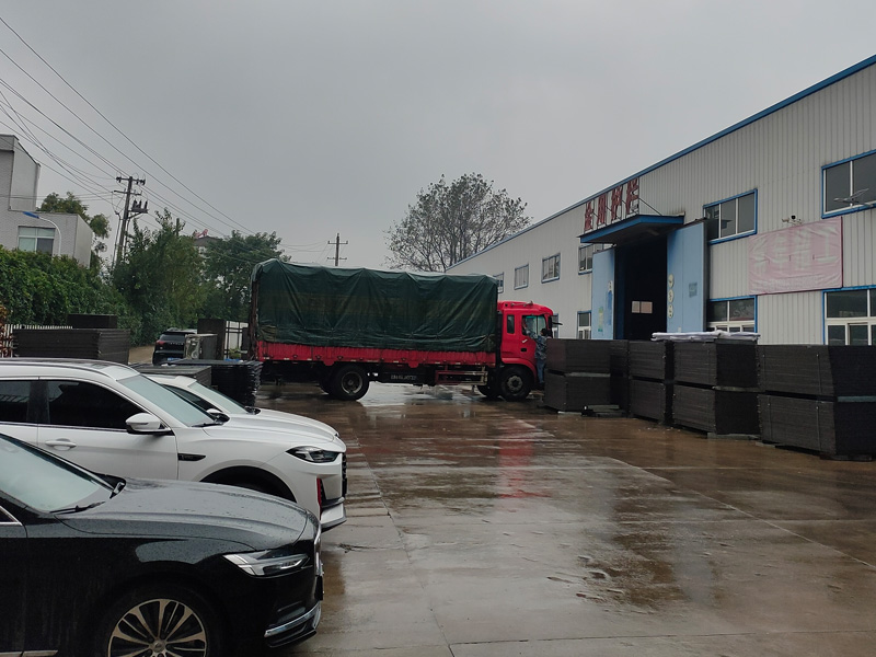 2024年10月21日鋅鋼百葉窗裝車發(fā)貨！