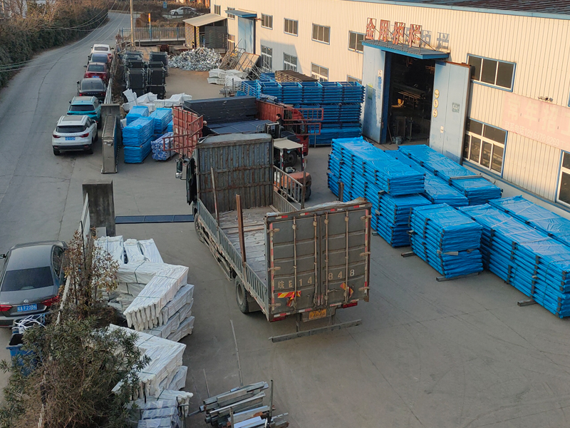 2024年12月31日鋅鋼百葉窗裝車發(fā)貨！